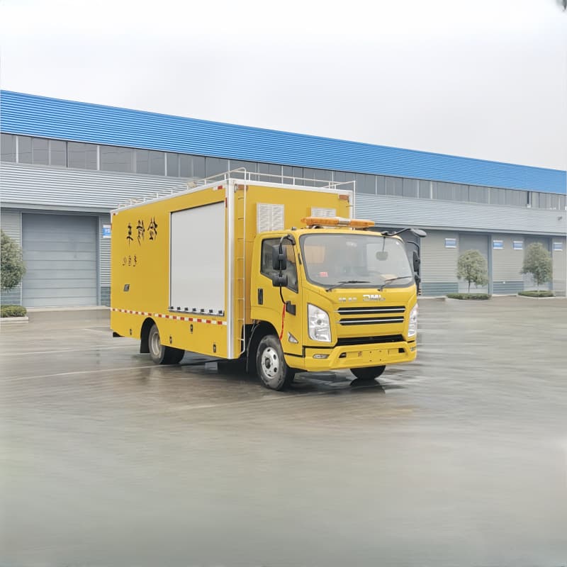 JMC Kaiyue UV curing repair vehicle, non-excavation UV curing model for municipal pipelines.
