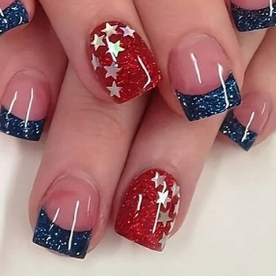 Luxury export style, American-style five-pointed star square nail, French Independence Day glitter red and blue color scheme, 24 pieces.