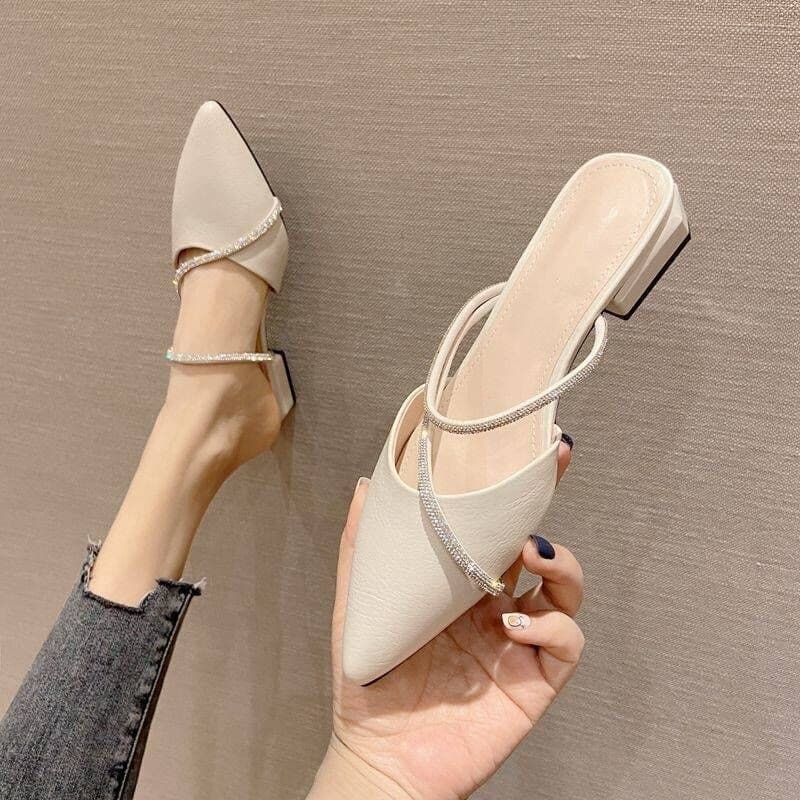 2026 New Summer Sandals Pointed Toe Women's Low Heel Korean Style Slippers Closed Toe Fairy Style Versatile Chunky Heel Shoes Trendy