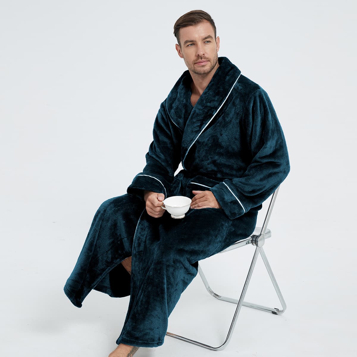 Thickened Large Size Flannel Robe Men's Simple Large Size Coral Velvet Couples Bath Robe Women's Long Style for Autumn And Winter