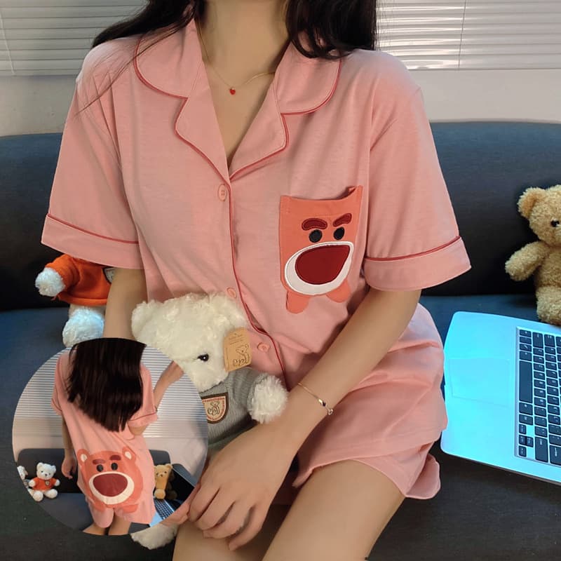 Women's Summer Strawberry Bear Short Sleeve Shorts Set, Cute Korean Loose Sweet Pajamas for Home Wear and Going Out