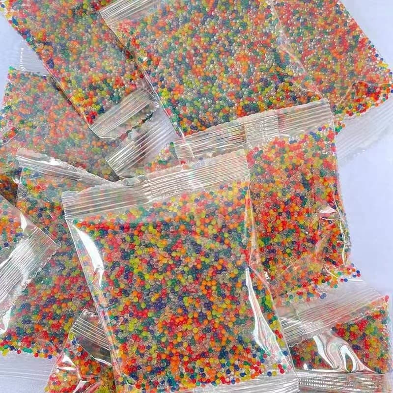 Water Absorbing Crystal Beads 25g Bag of 5000 Pieces after Soaking 7-8mm Water Retention Spherical Beads for Pet Gardening