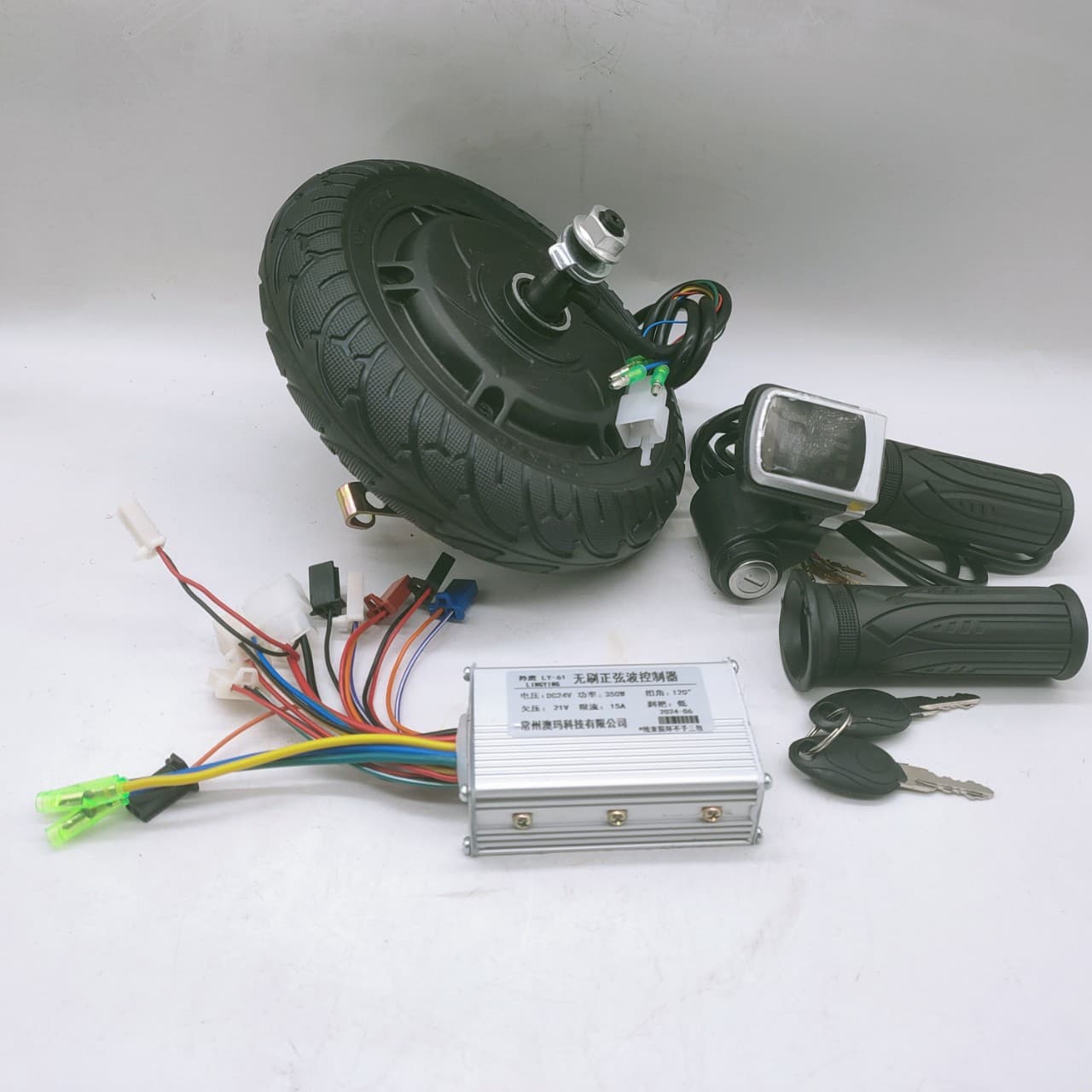 8-inch brushless skateboard wheel hub motor, dolphin motor with solid tires, controller, LCD twist grip kit