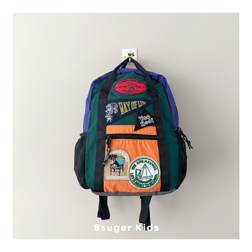 Ins-Style Retro Contrast Badge Children's Backpack, Functional Large Capacity Backpack for Boys and Girls, Primary School Student Backpack