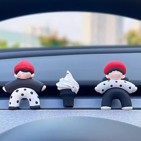 New Creative Couple Doll Car Air Freshener Vent Clip Decoration Aromatherapy Stone for Women