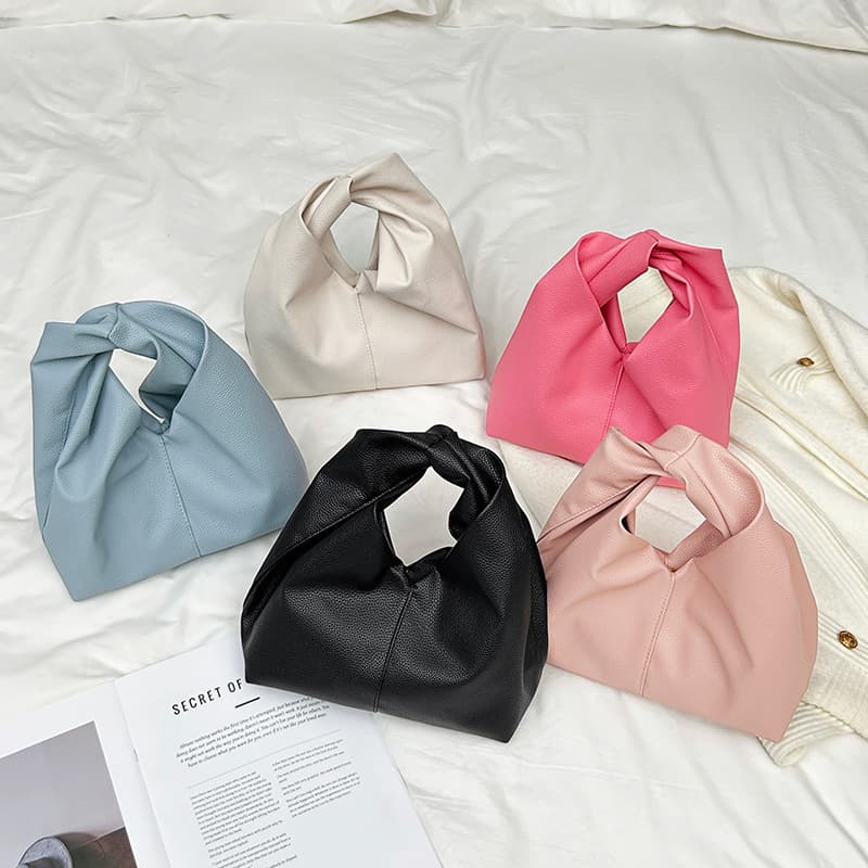 Designer Cloud Bag 2024 New Handbag High-End Pleated Horn Bag Soft PU Shoulder Bag for Women