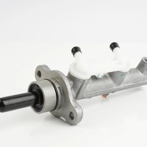 47201-44130 fits TOYOTA Avensis brake master cylinder