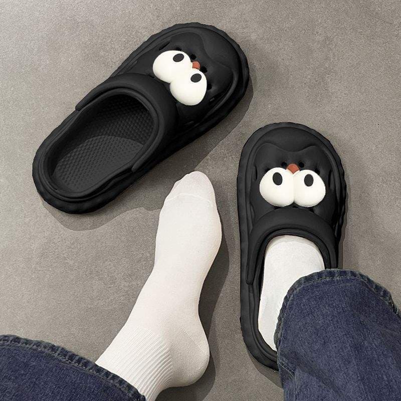 Black Croc-Style Sandals for Women Summer 2025 New Thick Sole Trendy Cloud-Like Comfort Closed-Toe Sandals