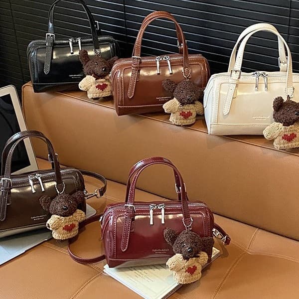 New Autumn Women's Shoulder Bag Niche Retro Underarm Bag Large Capacity Commuter Boston Pillow Bag Dropshipping