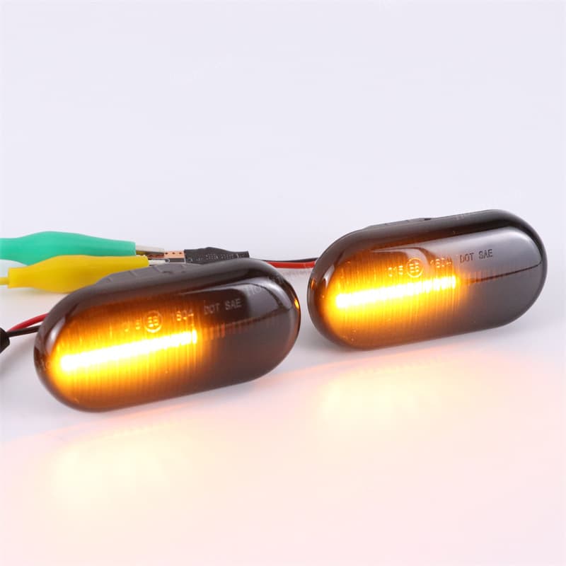 Suitable for Nissan Qijun Xiaoke Liwei Pathfinder 3 Yellow Light Flowing Water Side Light Fender Light