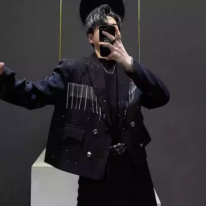 2026 new spring and autumn niche street design tassel small suit men ins Korean version shoulder pad short small suit