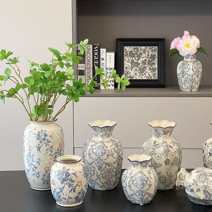 Light Luxury Jingdezhen Blue and White Porcelain Vase Decoration for Living Room Flower Arrangement Water Cultivation Desktop Vessel