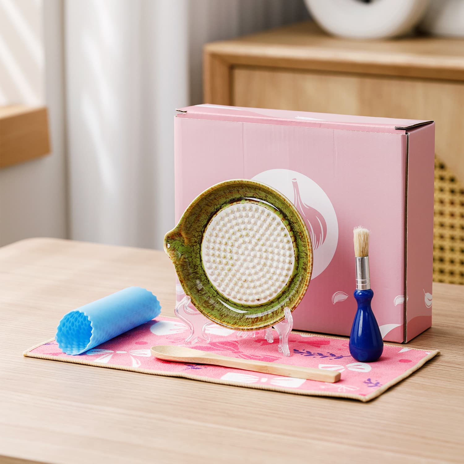 Cross-border Amazon Ceramic Garlic Grinder Ginger Garlic Press Manual Grater Fruit Puree Baby Food Grater Kitchen Grinding Plate