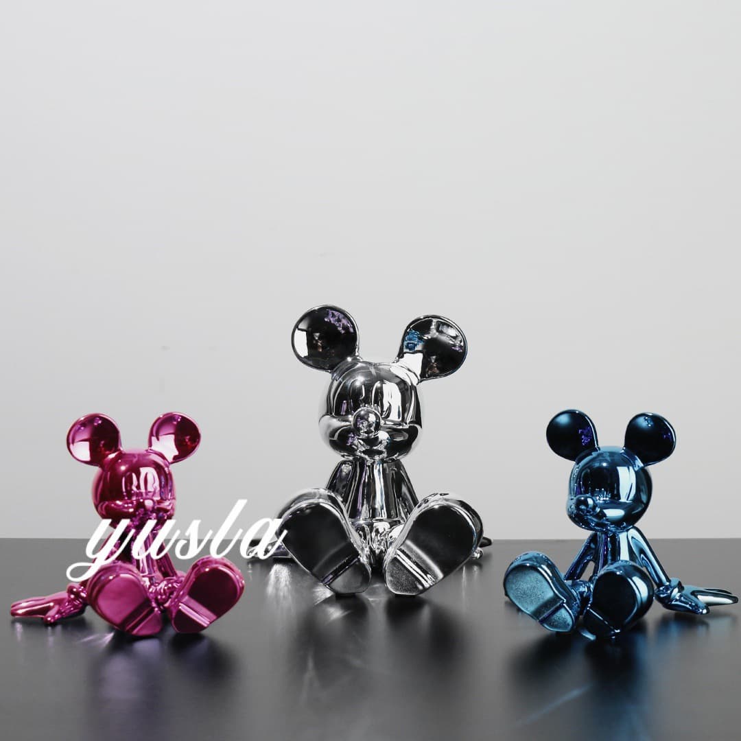 Mickey ornaments modern cartoon Mickey Mouse cute entrance children's room living room TV cabinet model room soft decoration