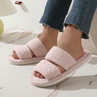 2026 Winter New Slippers Plush Shoes Flat Home Fuzzy Soft Sole One-Bar Cotton Slippers Home Warm Slippers
