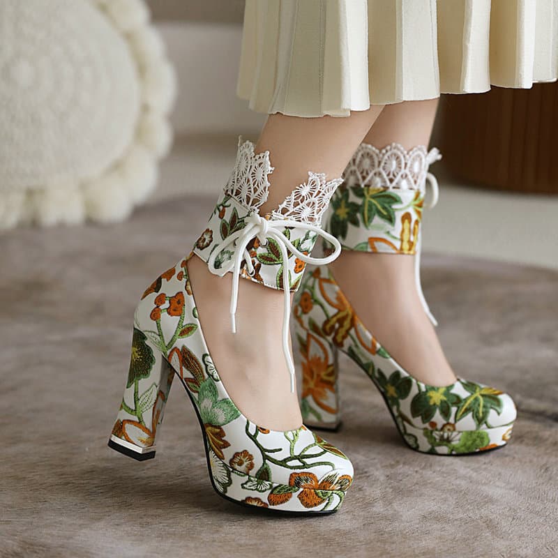 Embroidered Printed Round-Toe Chunky High Heels with Lace-Up Retro Style, Women's Wedding Shoes, Ultra-High Heel Women's Shoes