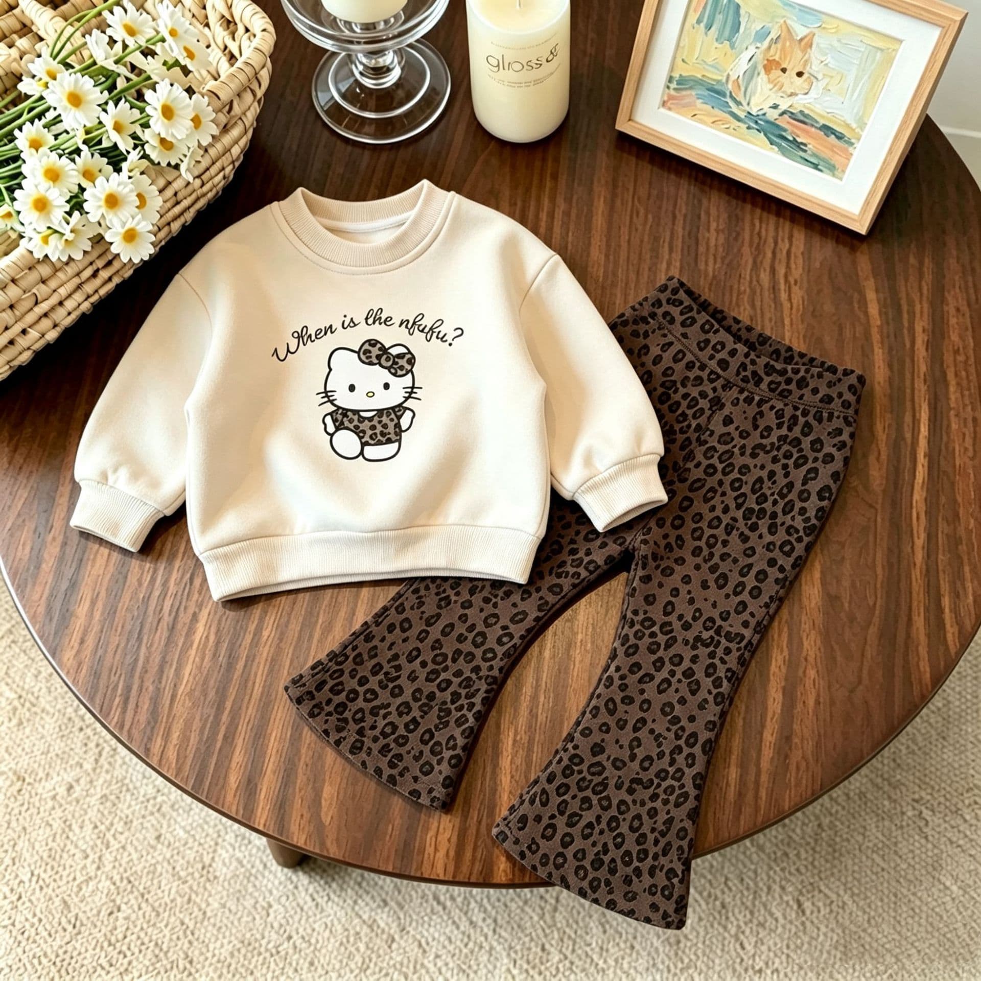 Children's clothing girls' autumn and winter clothes plus velvet warm sweatshirt set split two-piece set for baby girls aged 1 to 3 years old to go out