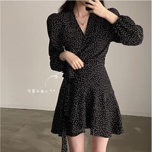 French Vintage Polka Dot Little Black Dress, One-Piece V-Neck Dress for Women, Early Autumn with Belt, Petite Fitted Short Dress
