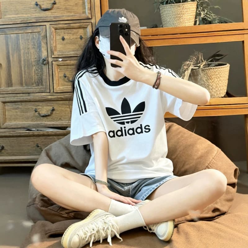 2026 cross-border hot selling clover same style 210g pure cotton T-shirt American fashion brand retro three stripes round neck short sleeves