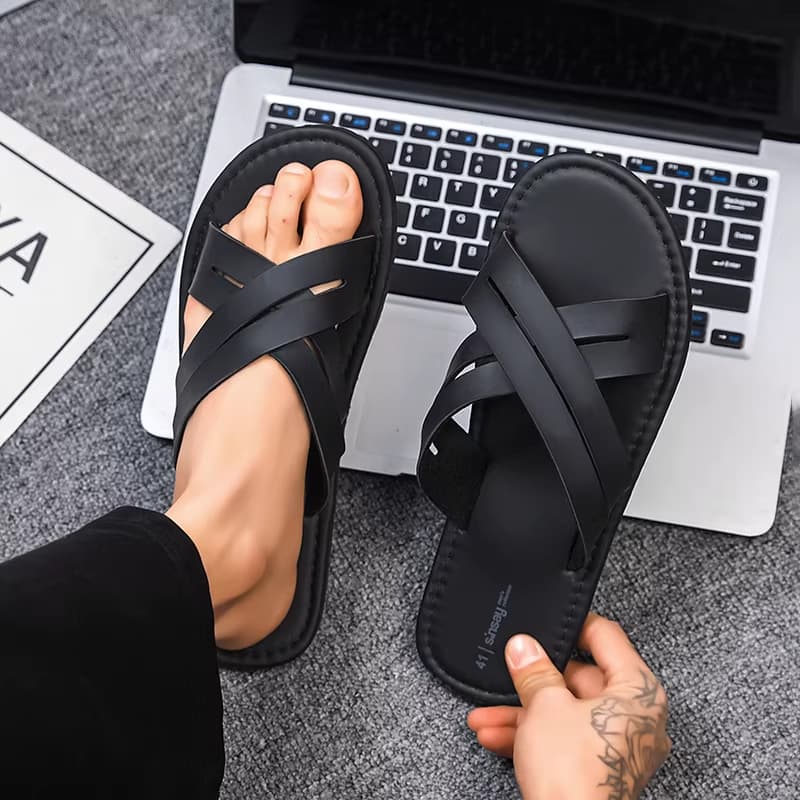 Trendy Large Size Men's Slippers 45 Summer Black Non-slip Breathable Casual Flip Flops 46 Outdoor Beach Sandals