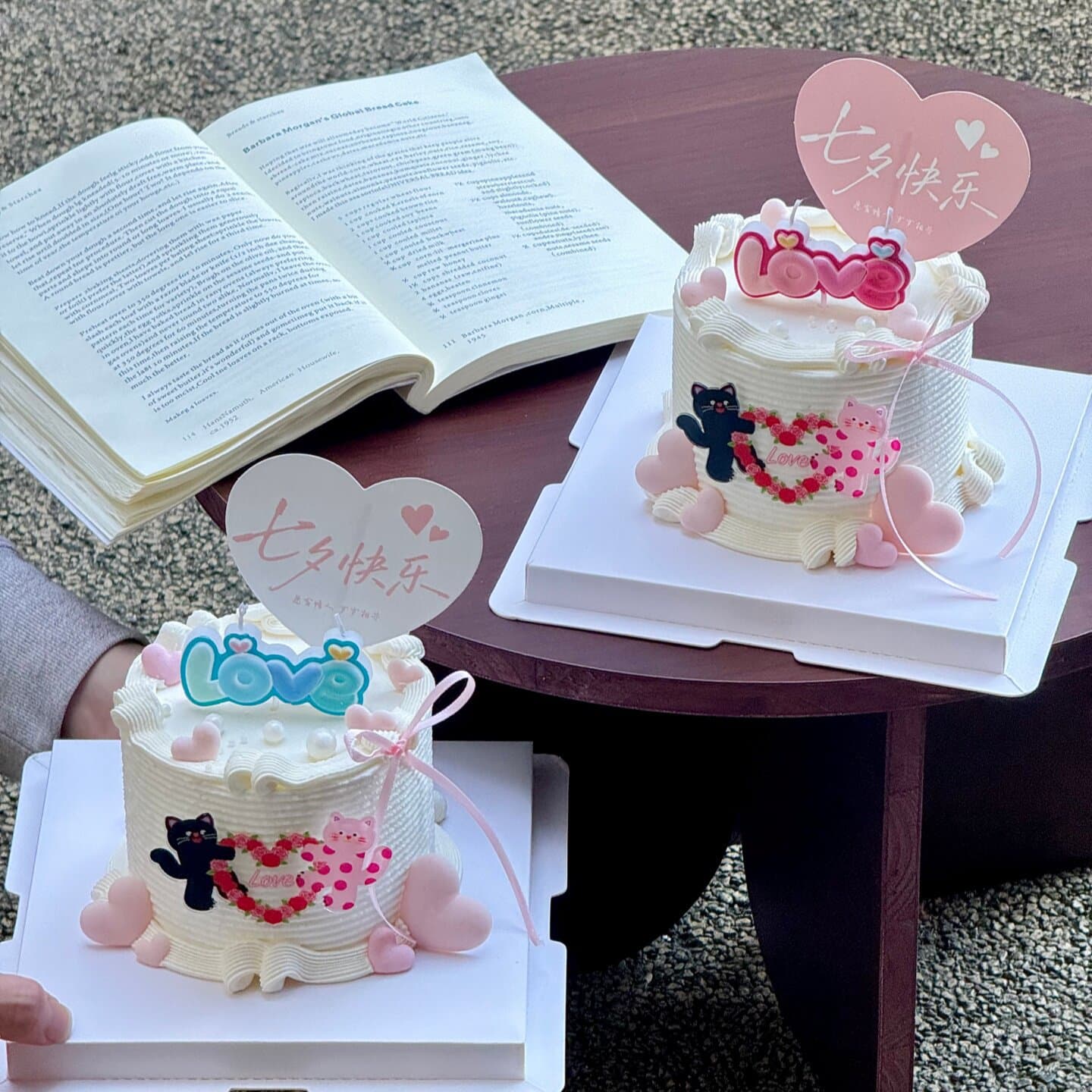 Happy Chinese Valentine's Day Love Card Cake Decoration Card Couple Kitten Acrylic Love Candle Plug-in