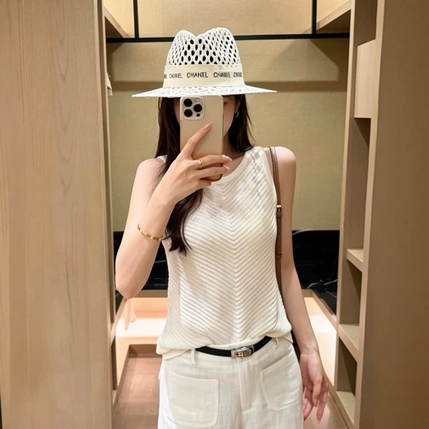 French Chic White Knit Camisole Top for Women, Summer Outerwear, Stunning Inner Layer, Sleeveless, One Size