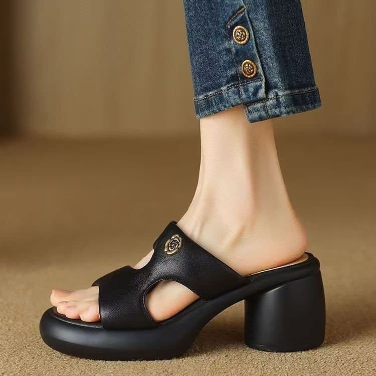Elegant Women's Slippers 2026 Summer New Fairy Style with Skirt Thick-Soled Sandals High Heel Chunky Heel Sandals for Outdoor Wear