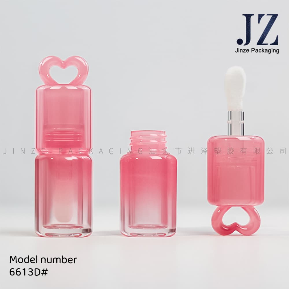 Jinze Custom Order Gradient Pink Tube Core Heart-Shaped Hollow Lid Thick Brush Wand Lip Gloss Tube With Chain/Without Chain Plastic Packaging Material