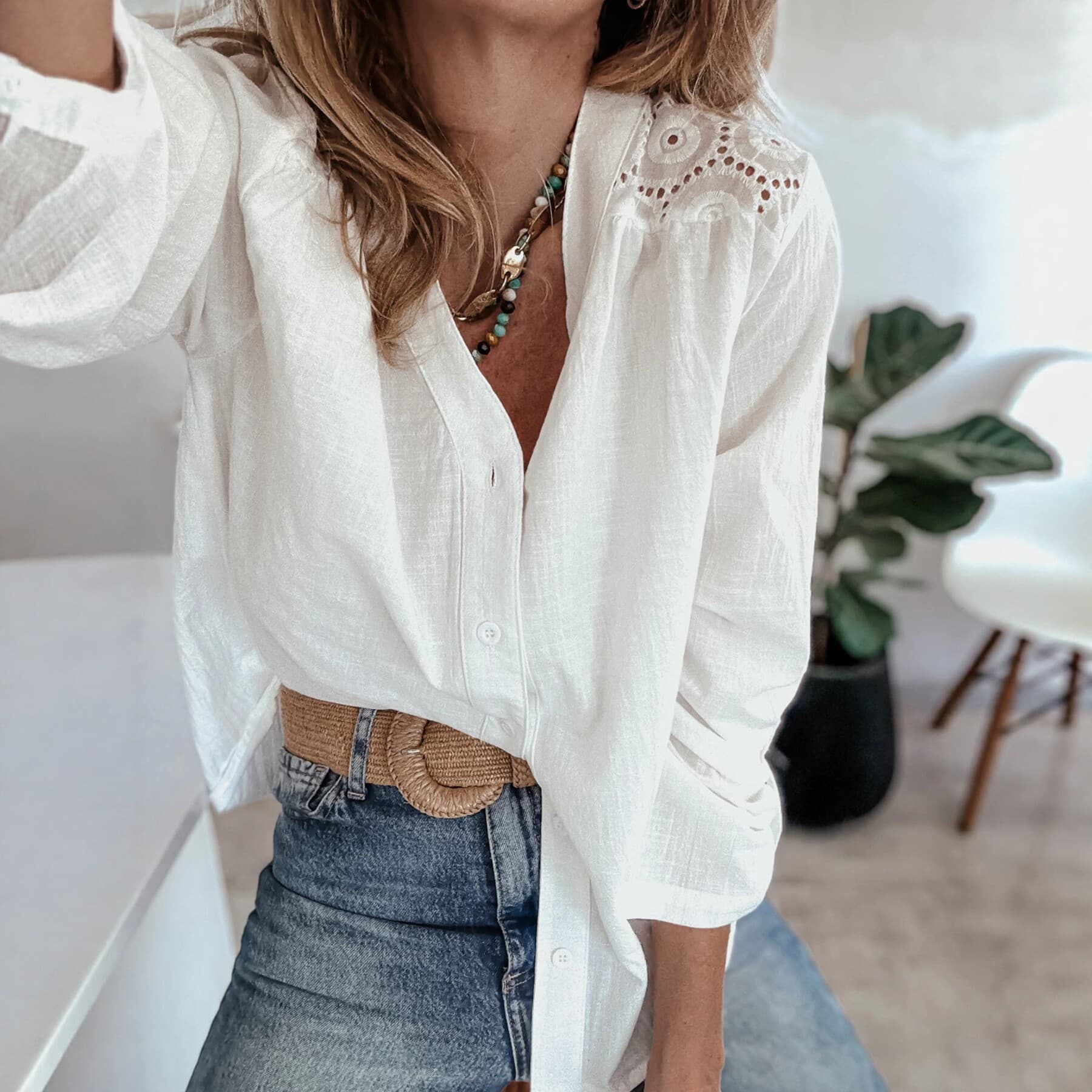 White Embroidered Long Sleeve Blouse for Women, Loose French Design Top, Fashionable and Versatile Shirt for Spring and Autumn, European Size