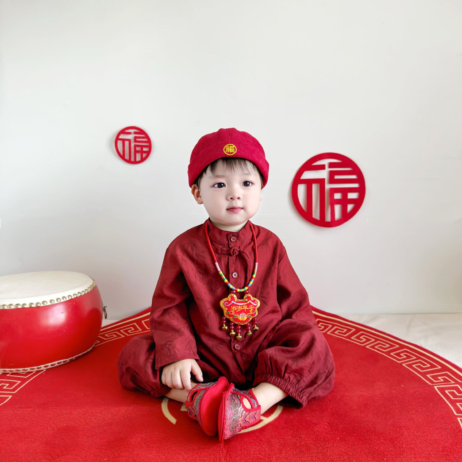 One-year-old baby boy's dress autumn style Chinese split long-sleeved suit baby red birthday party dress crown coat