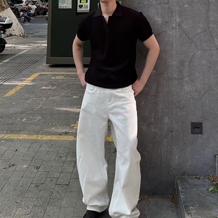 Super stylish American-style heavyweight scimitar white cotton jeans, slimming and perfect for spring and autumn.