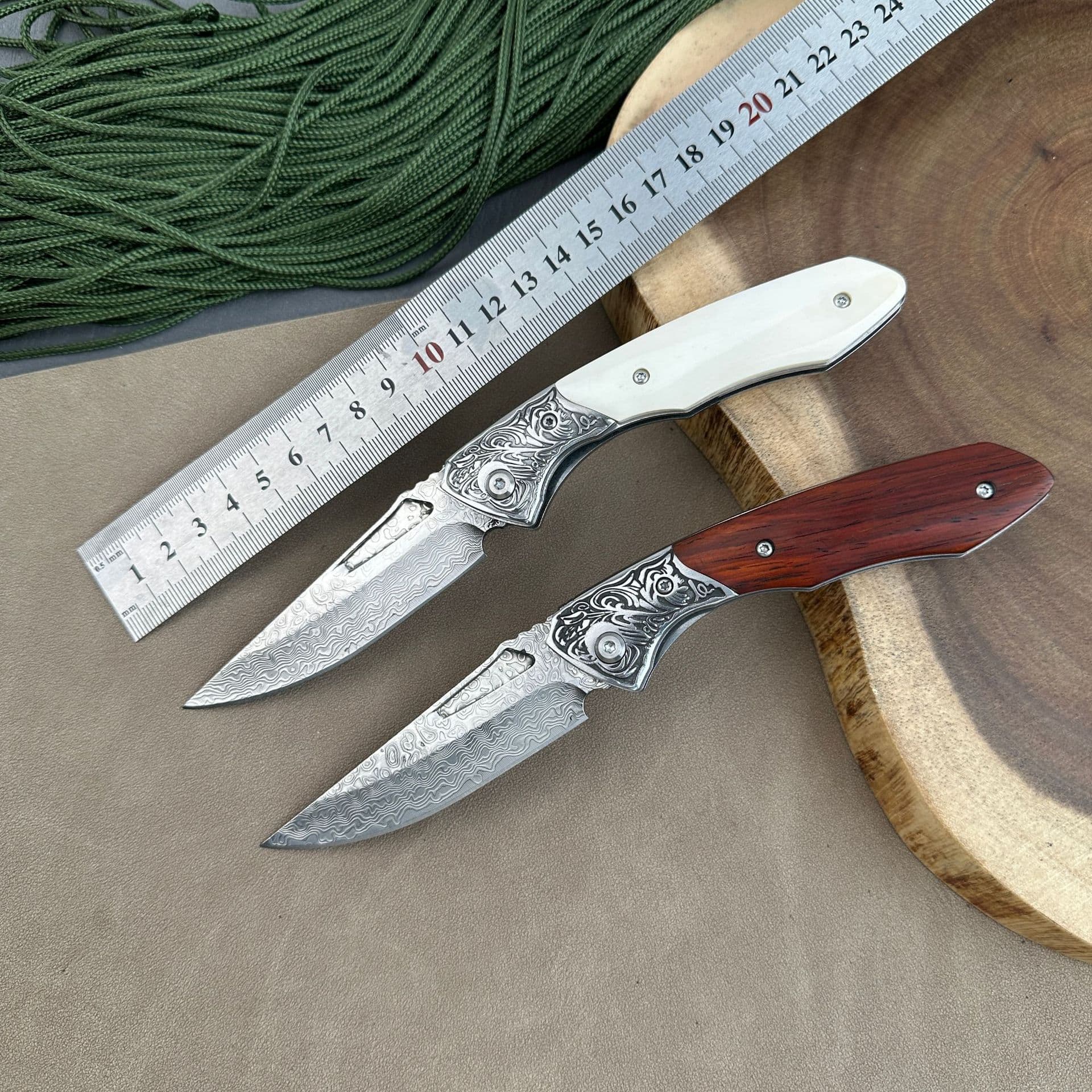 Cow Bone Handle Damascus Steel Folding Knife, Outdoor Camping EDC Knife VG10 Blade