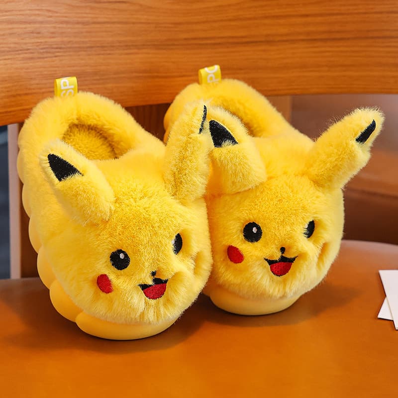 New Autumn/Winter Cartoon Children's Cotton Slippers, Cute and Comfortable for Big and Medium-Sized Children, Suitable for Parent-Child Home Use, Non-Slip and Warm.