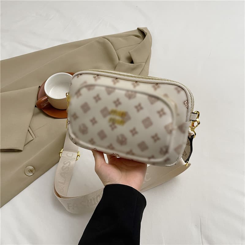 Chest Bag Shoulder Bag Letter Decoration Premium Shopping Commute Women's Bag Casual Versatile Shoulder Crossbody Bag