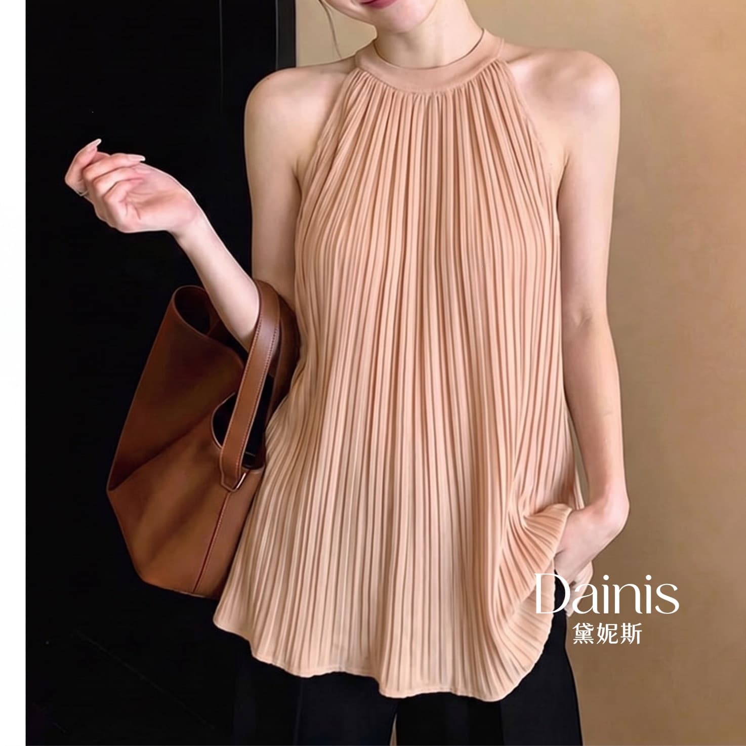 Pleated round neck vest for women summer French style halter neck sleeveless top tea apricot black white woolen fabric