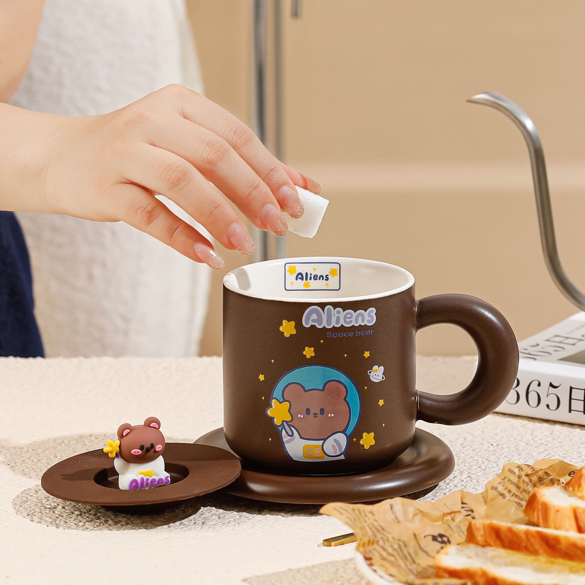 High-Quality Ceramic Mug Cartoon Bear Milk Cup Home Coffee Cup Gift Couple Water Cup