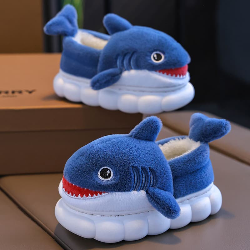 Cartoon Shark Children's Cotton Slippers, Boys' Autumn/Winter 2024 New Style Thick Sole Indoor Home Closed-Back Plush Cotton Shoes
