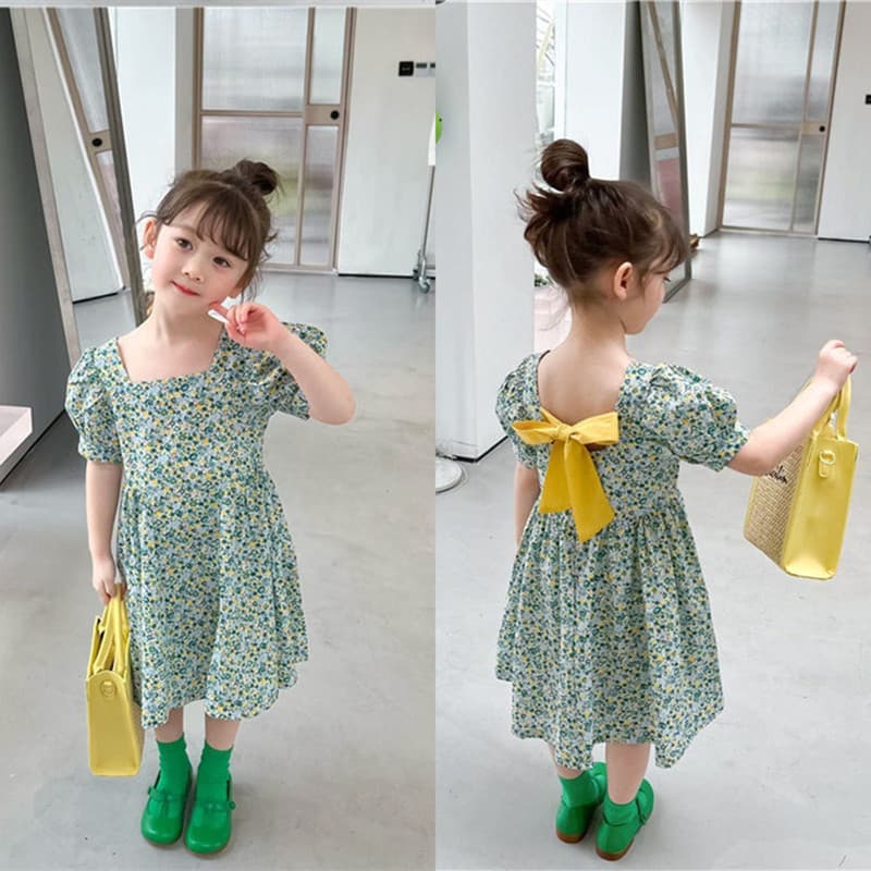 Girls summer new princess dress baby girl Korean style western style cotton short-sleeved floral skirt dress for small and medium-sized children