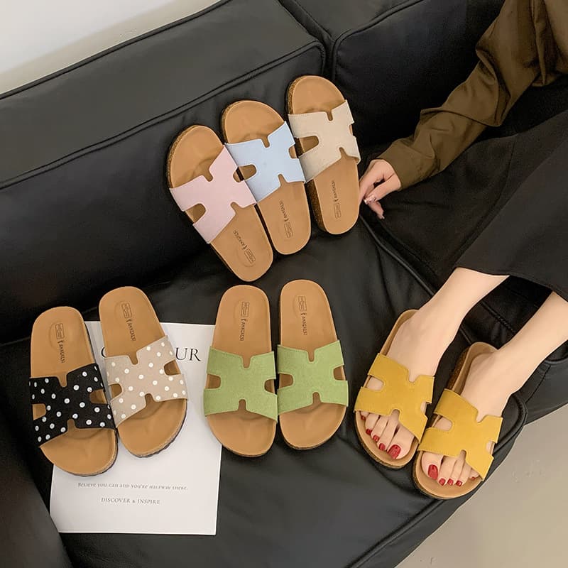 Birkenstock Slippers for Women, Summer Outdoor Wear, 2026 New Style, French-Style Soft Flat Beach Sandals, Fashionable One-Strap Sandals
