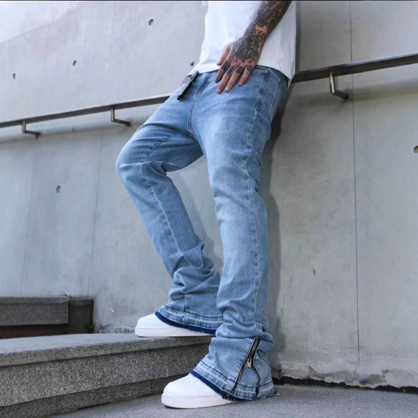 American-Style Cross-Border High-Street Jeans for Men, Slightly Flared, Loose Fit, Washed Light Blue, Trendy Brand, Stretchy Straight-Leg Pants, Street Fashion Men's Clothing