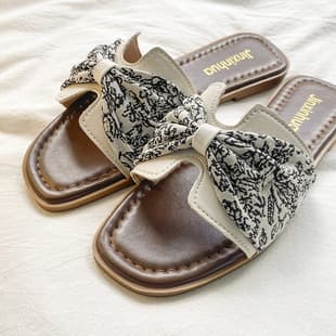 Fairy-style Elegant French Flat Sandals for Dresses, Chinese-style Casual Slippers for Women 2026 New Summer Fashion Outdoor Slippers