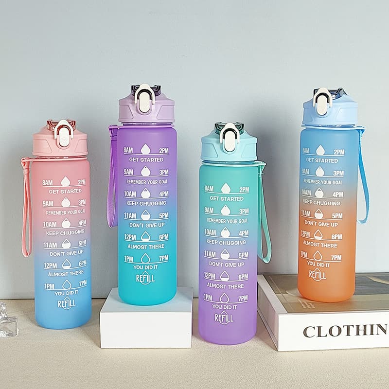 Time Gradient Water Bottle Cross-mirror Strap Cup 750ml Fall-Resistant Food-Grade Water Bottle Sports Plastic Water Cup