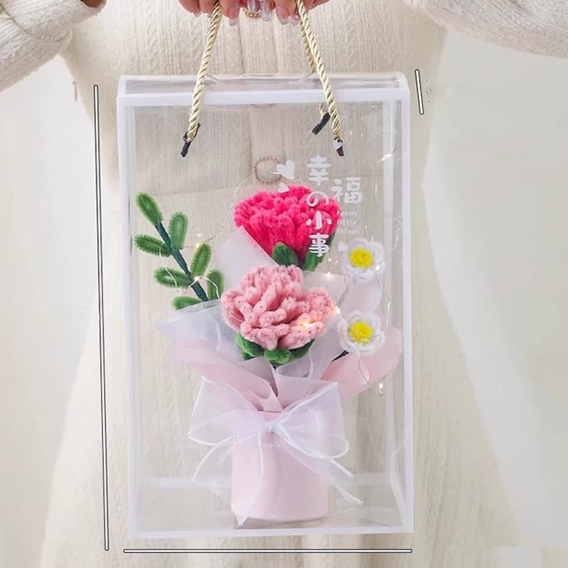 Customized doll bouquet transparent pet packaging box large capacity Valentine's Day flowers pvc transparent box with rope