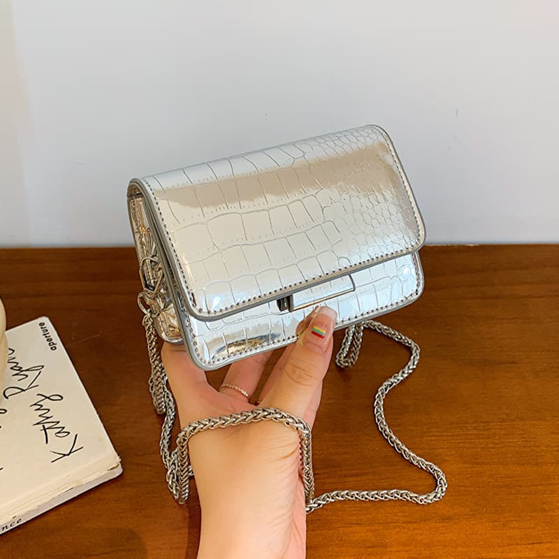 Cross-Border Summer Small Square Bag for Women 2026 New Foreign Trade Model High-End Niche Summer Crossbody Silver Mini Bag