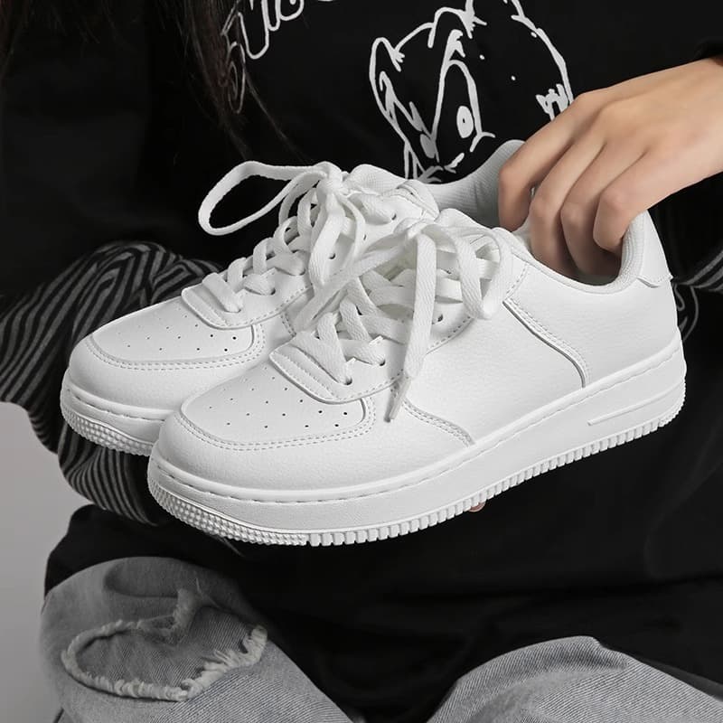 Global Summer Fashion Breathable White Sneakers Women New Air Force One Platform Shoes Round Toe White Shoes
