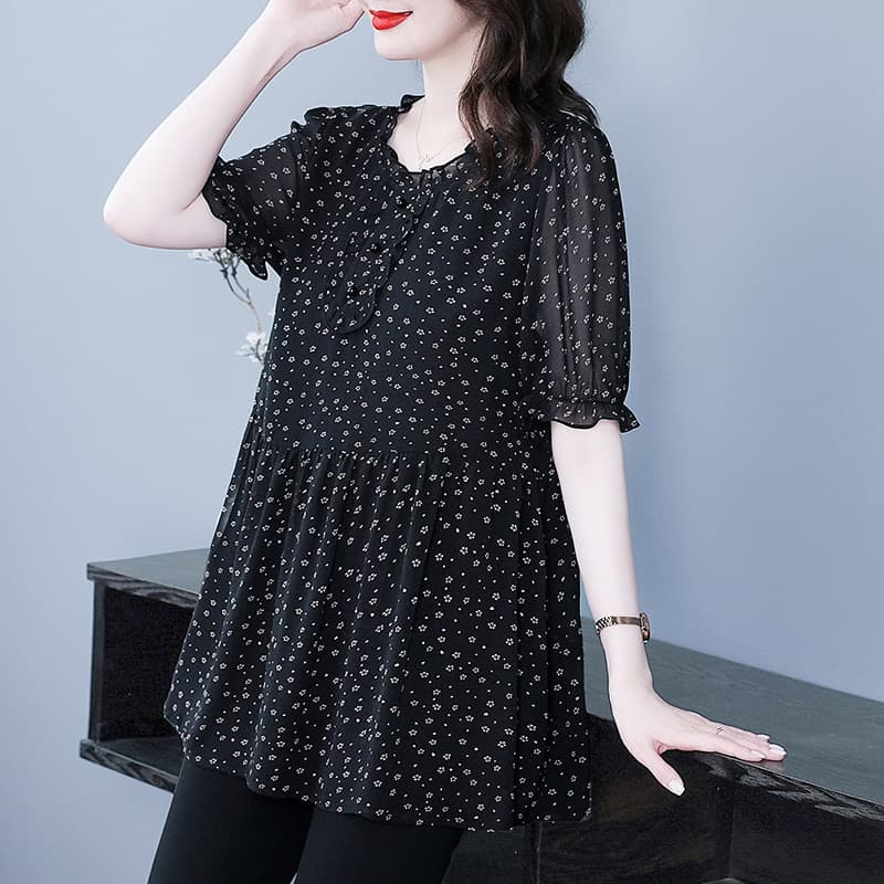 2025 Summer New Floral Chiffon Slimming Loose Straight Cut Plus Size Shirt for Middle-Aged Mothers (240 lbs)