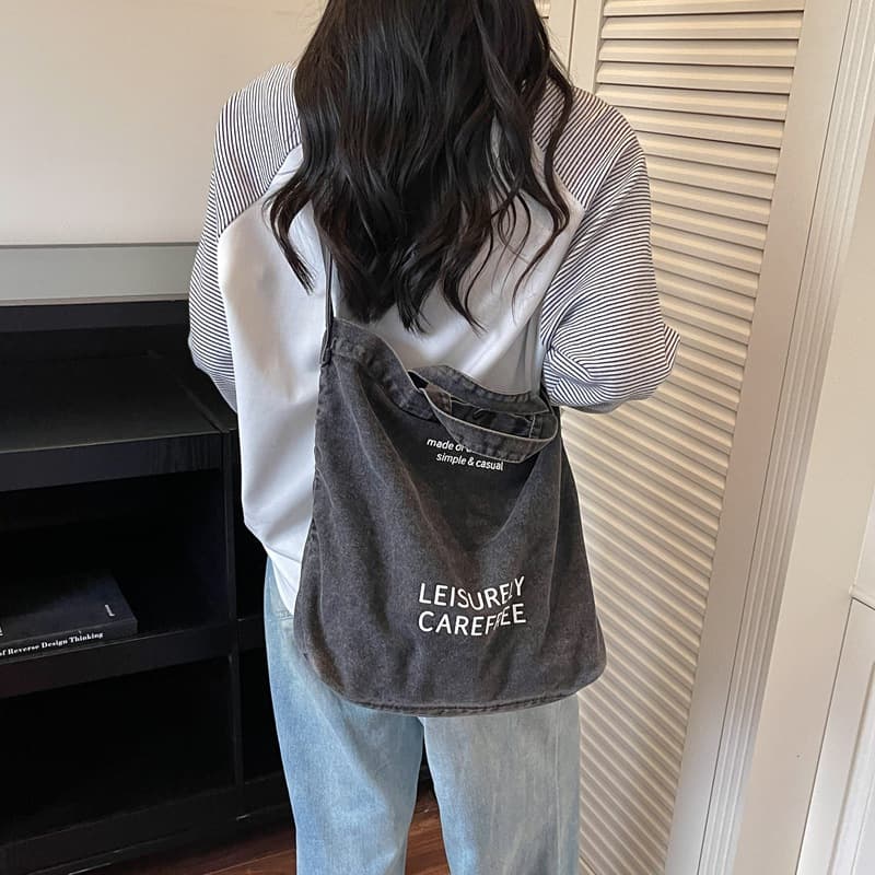 Cross-border new retro denim shoulder bag large capacity fashion crossbody bag student class portable tote bag