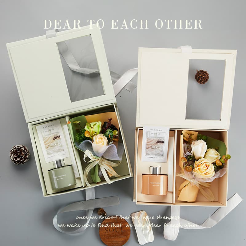 Valentine's Day Gift Set Aromatherapy Products For Teacher Friends Birthday Gift For Girlfriend Best Friend Women's Suit