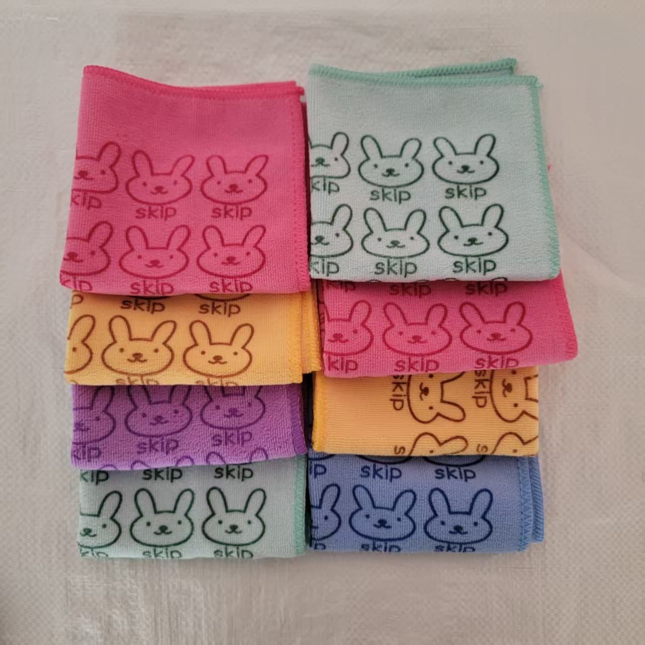 Printed Bunny Screen Printing Microfiber Weft-Knit Pure Polyester Small Square Towel Tea Towel Custom Printing