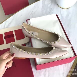 Pointed toe stud flat shoes 2025 new summer Roman fashion pointed toe closed toe single shoes stud two-ring single shoes for women